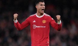 c罗爆料退役时间最新,足球传奇告别绿茵场！”